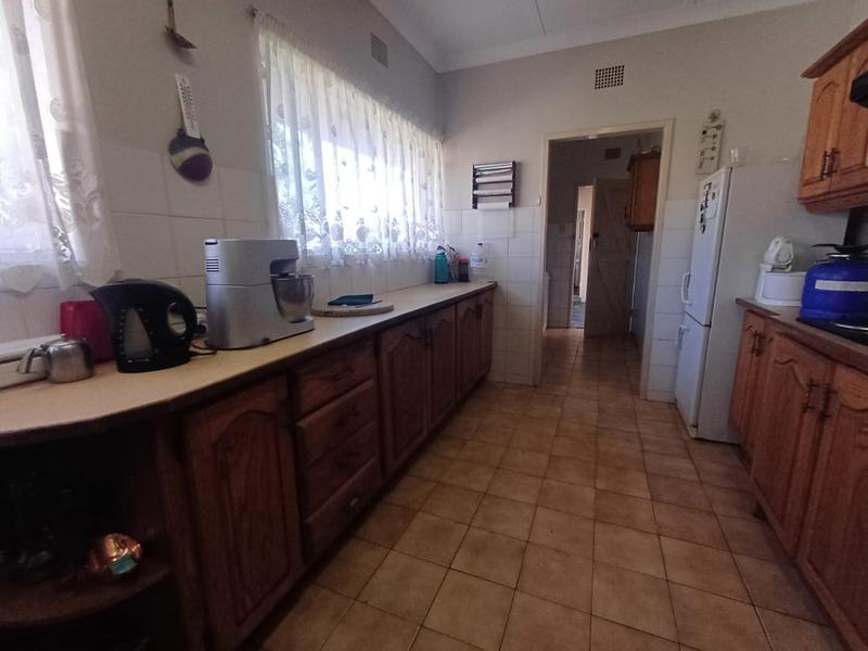5 Bedroom Property for Sale in Parys Free State